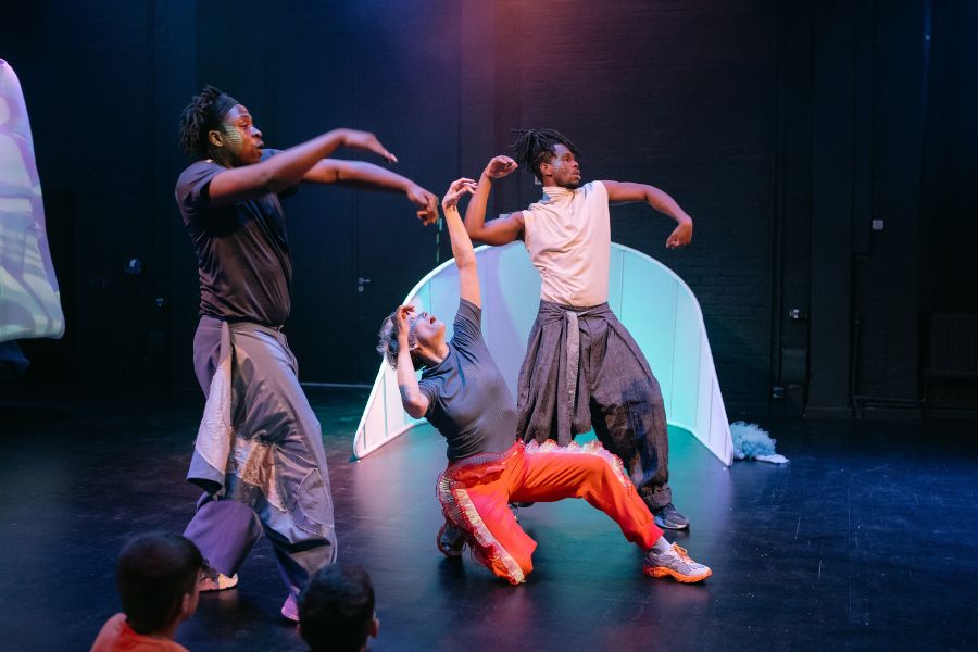 Swimmy | &copy; Dana Schmidt 